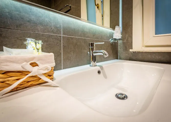 Andenis Tiber House 4*